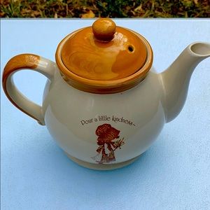 Holly Hobby NWOT vntage teapot Great for collector
